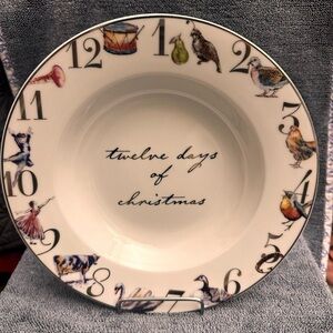 Better Homes And Gardens Twelve Days of Christmas Plate with Multicolor Design